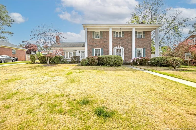 2709 Fordham Dr, Fayetteville, NC 28304