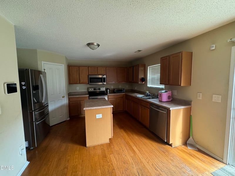 2709 Hamilton Green Dr, Durham, NC 27703