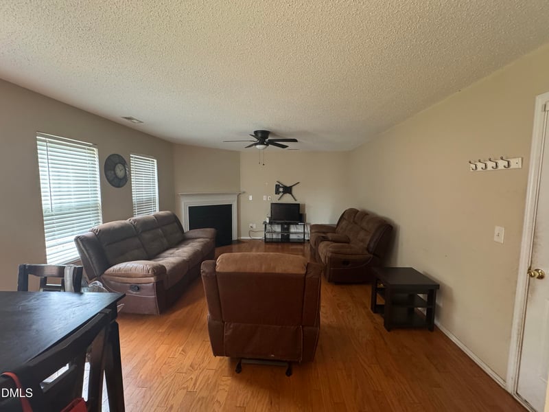 2709 Hamilton Green Dr, Durham, NC 27703