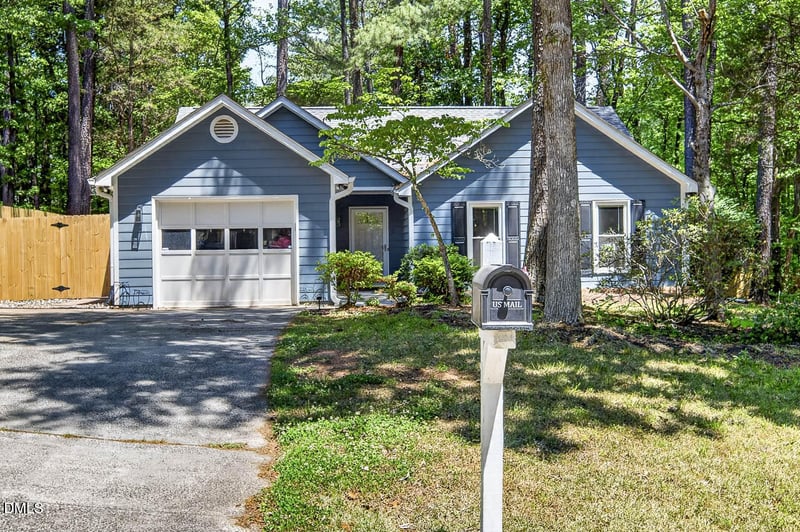 2709 Hidden Hollow Dr, Durham, NC 27703