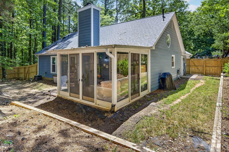 2709 Hidden Hollow Dr, Durham, NC 27703