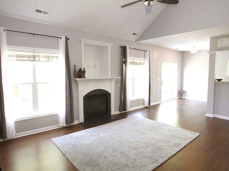 2709 Hope Diamond Ct, Raleigh, NC 27610
