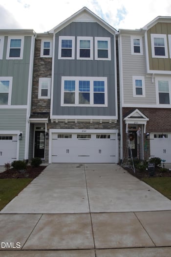 2709 Hunter Woods Dr, Apex, NC 27502