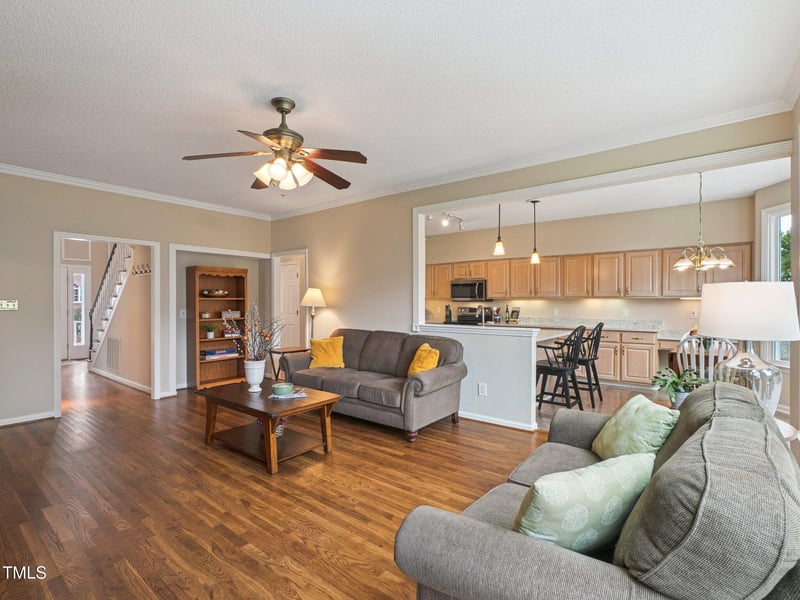 2709 Iman Dr, Raleigh, NC 27615