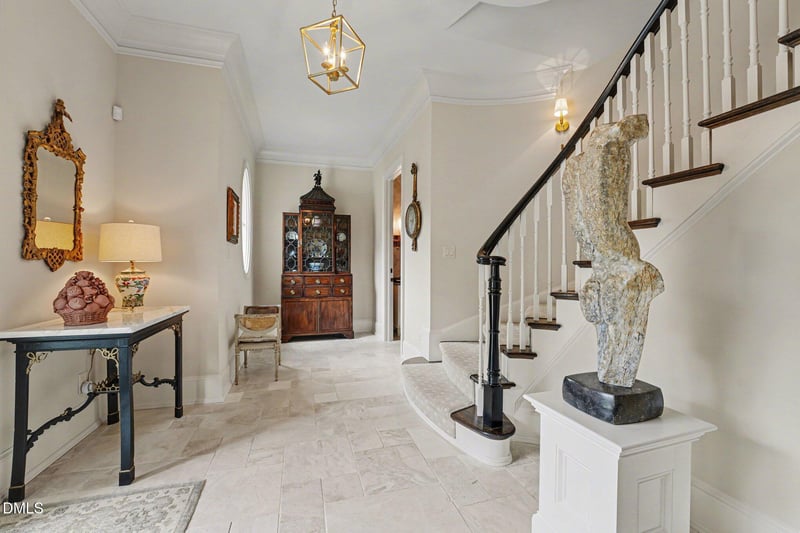 2709 Lochmore Dr, Raleigh, NC 27608