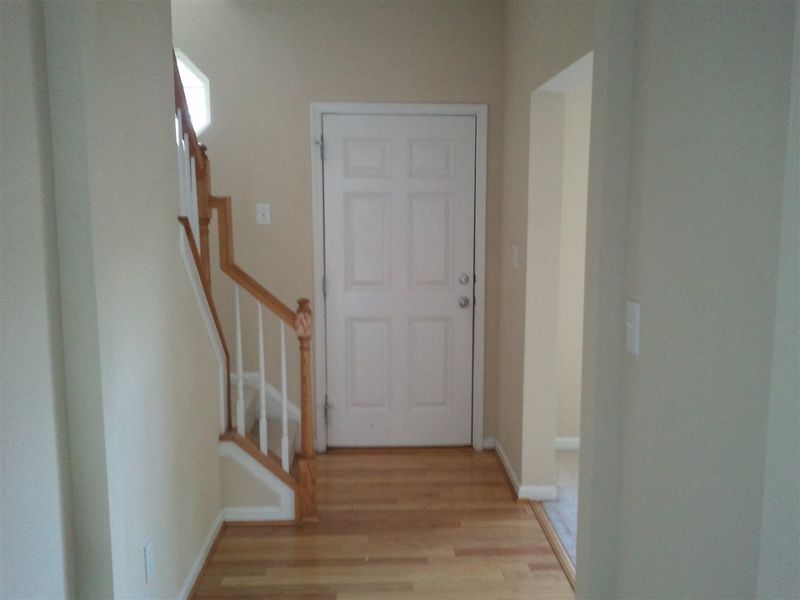 2709 Orangebrook Rd, Raleigh, NC 27610