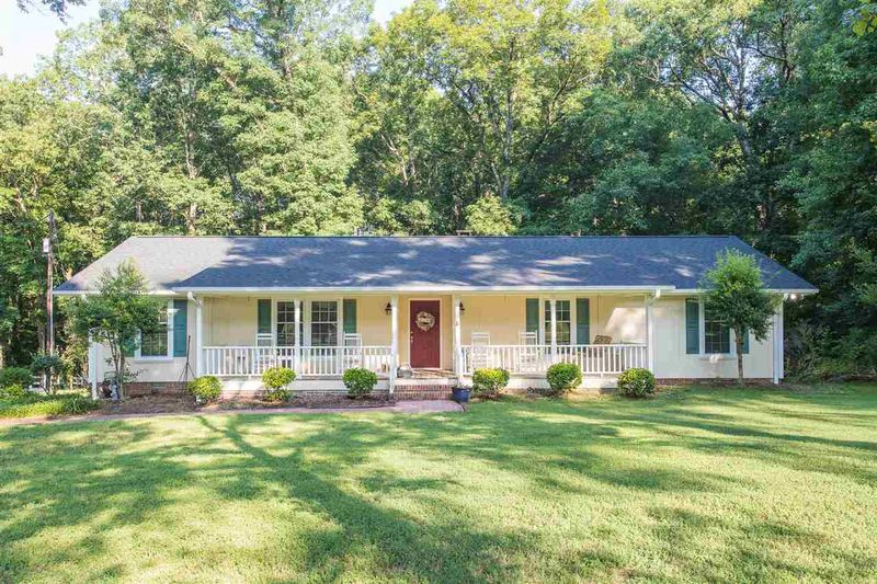 2709 Sweetbriar Rd, Durham, NC 27704