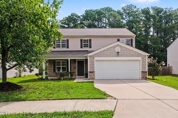 2709 Thoreau Dr, Durham, NC 27703