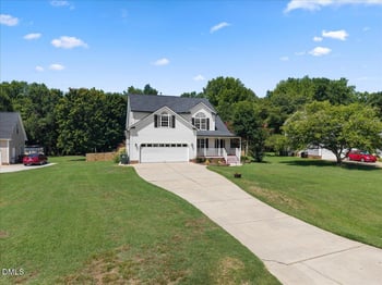 2709 White Rail Dr, Fuquay Varina, NC 27526