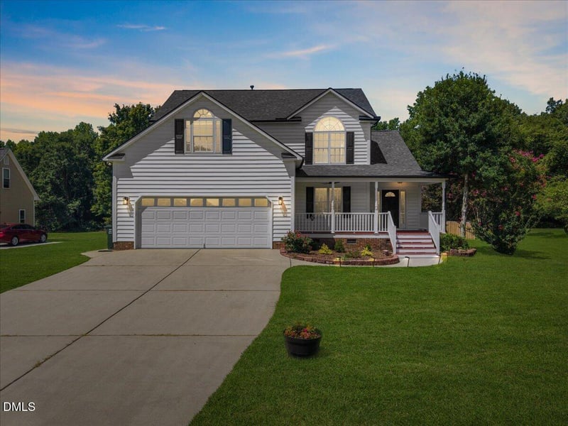 2709 White Rail Dr, Fuquay Varina, NC 27526