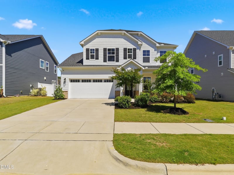 2709 Womble Ridge Dr, New Hill, NC 27562