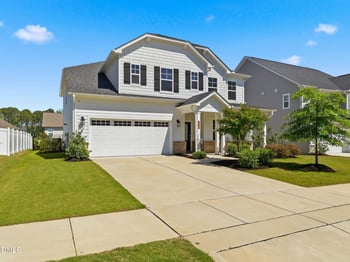 2709 Womble Ridge Dr, New Hill, NC 27562
