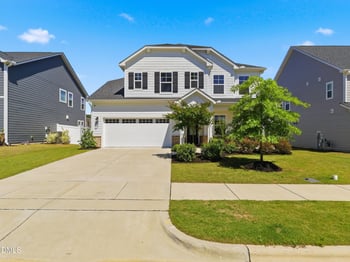 2709 Womble Ridge Dr, New Hill, NC 27562