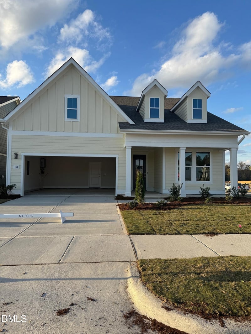 271 Cheerful Ln, Fuquay Varina, NC 27526