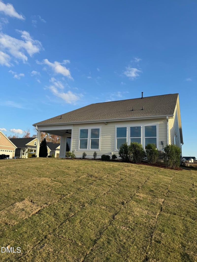 271 Cheerful Ln, Fuquay Varina, NC 27526