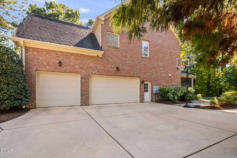271 Crimson Oak Dr, Durham, NC 27713