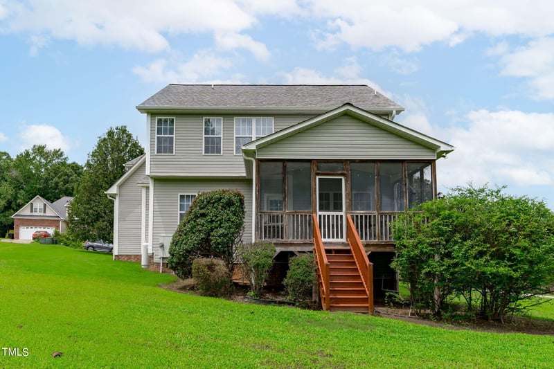 271 Majestic Oak Dr, Garner, NC 27529