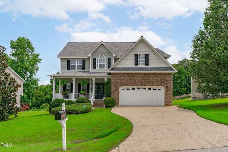 271 Majestic Oak Dr, Garner, NC 27529