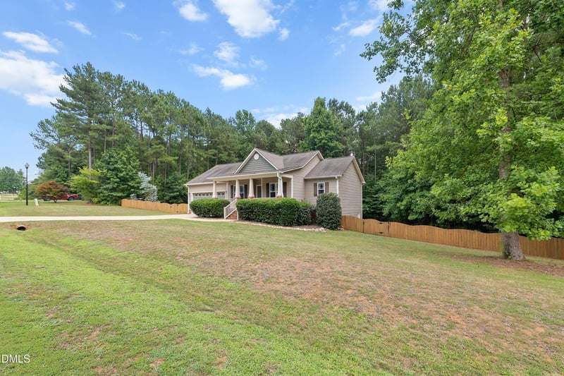 271 Silver Creek Dr, Clayton, NC 27520