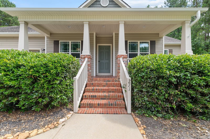 271 Silver Creek Dr, Clayton, NC 27520