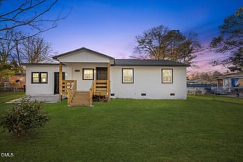 2710 Academy St, Sanford, NC 27332