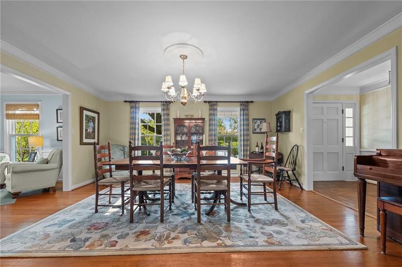 2710 Bedford St, Burlington, NC 27215