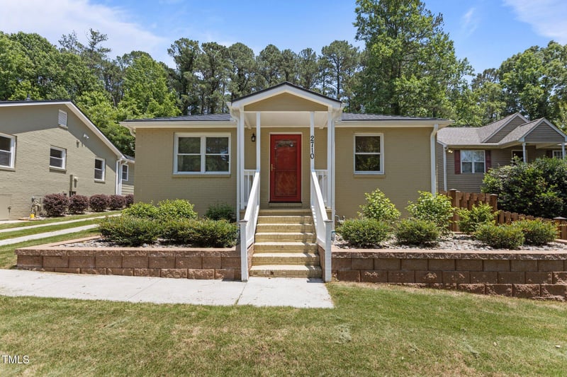 2710 Broad St, Durham, NC 27704
