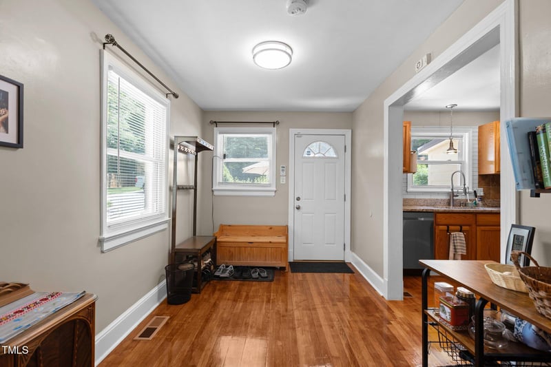 2710 Broad St, Durham, NC 27704