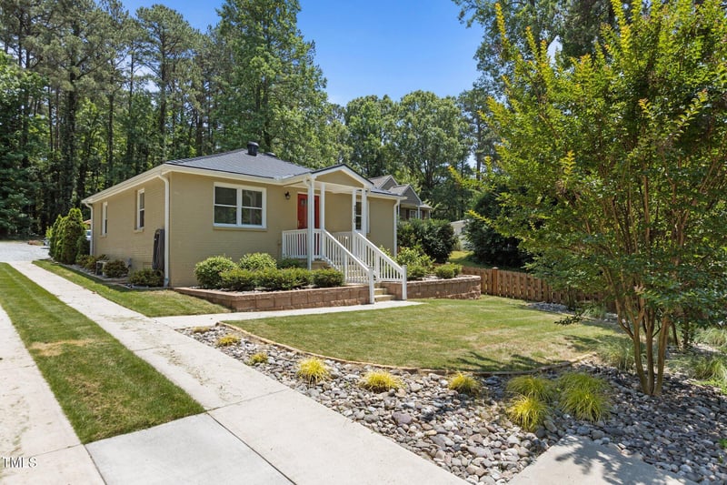 2710 Broad St, Durham, NC 27704
