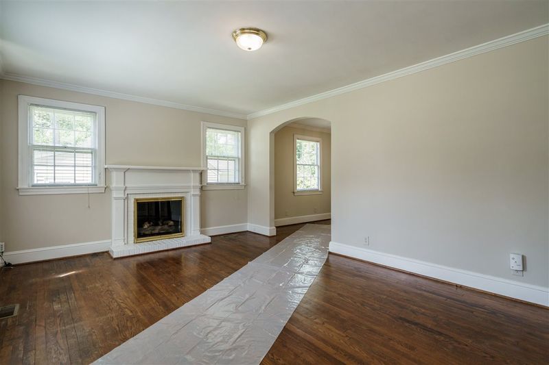2710 Wayland Dr, Raleigh, NC 27608