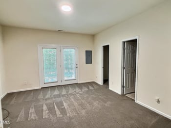 2710 Wyntercrest Ln, Durham, NC 27713