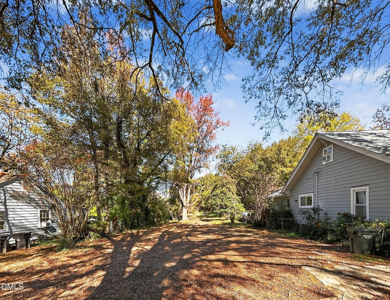 2711-A Ashe St, Durham, NC 27703