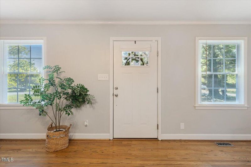 2711 Blanche Dr, Burlington, NC 27215
