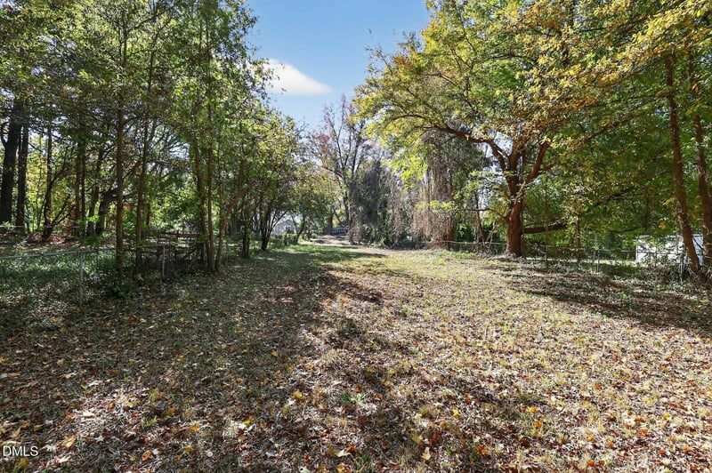 2711-C Ashe St, Durham, NC 27703
