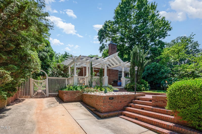 2711 Everett Ave, Raleigh, NC 27607