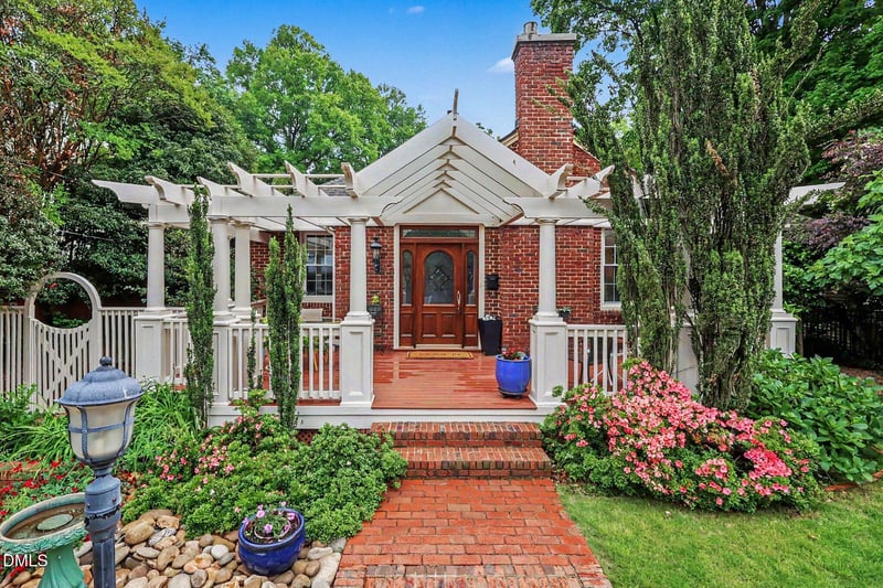 2711 Everett Ave, Raleigh, NC 27607