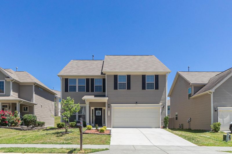 2711 Shepherd Valley St, Raleigh, NC 27610
