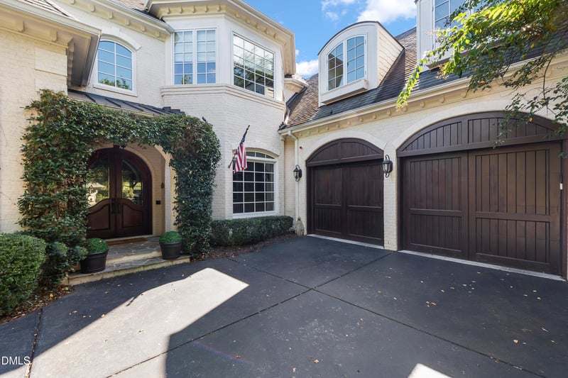 2712 Anderson Dr, Raleigh, NC 27608