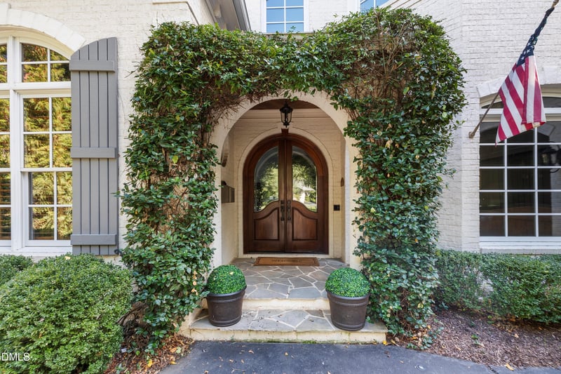 2712 Anderson Dr, Raleigh, NC 27608