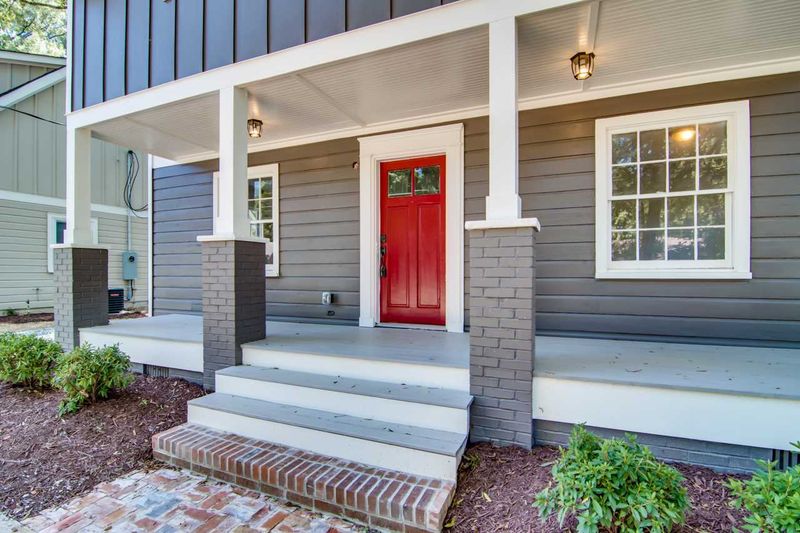 2712 Ashe St, Durham, NC 27703