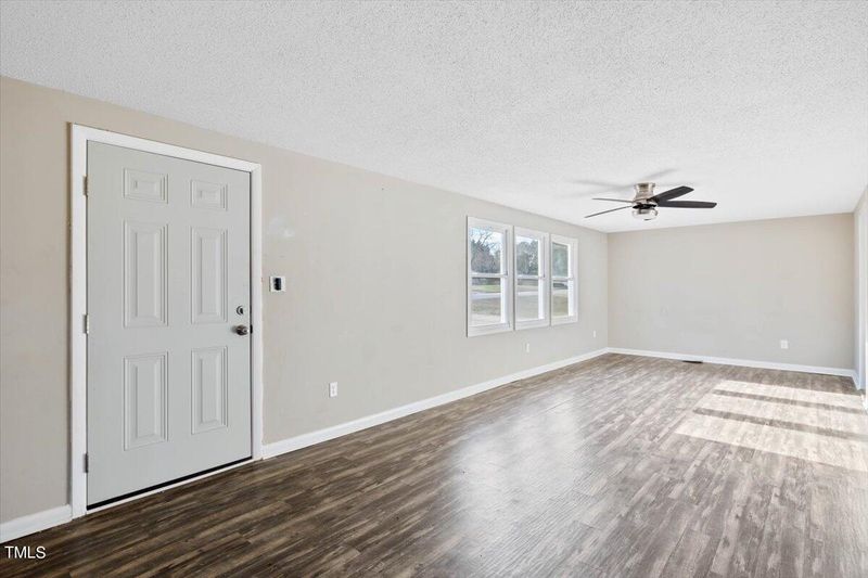 2712 Brigadoon Dr, Clayton, NC 27520