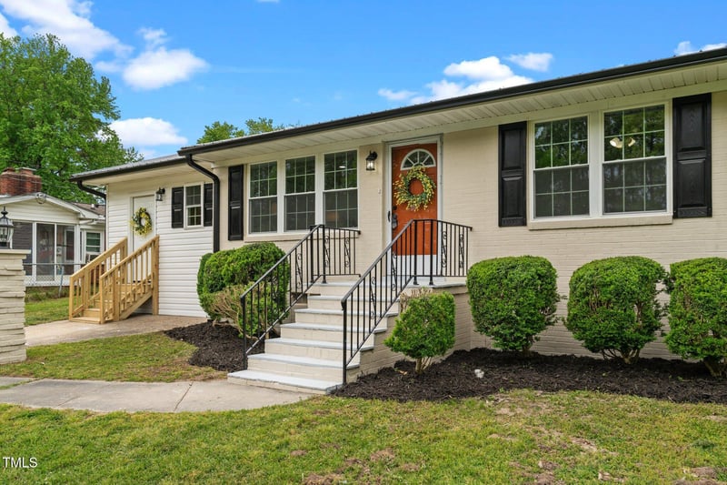 2712 Cameron Dr, Sanford, NC 27332