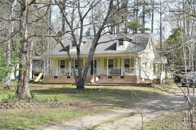 2712 Charwood Pl, Sanford, NC 27330