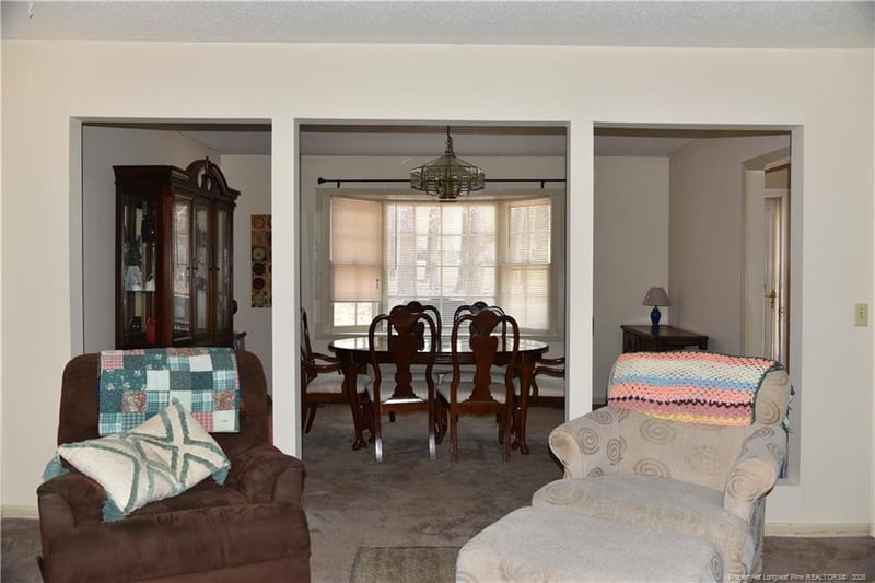 2712 Charwood Pl, Sanford, NC 27330