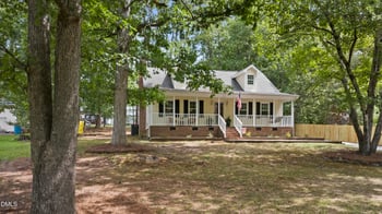 2712 Charwood Pl, Sanford, NC 27330