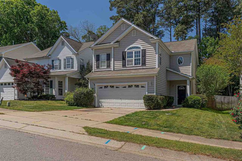 2712 Cherry Field Dr, Raleigh, NC 27603