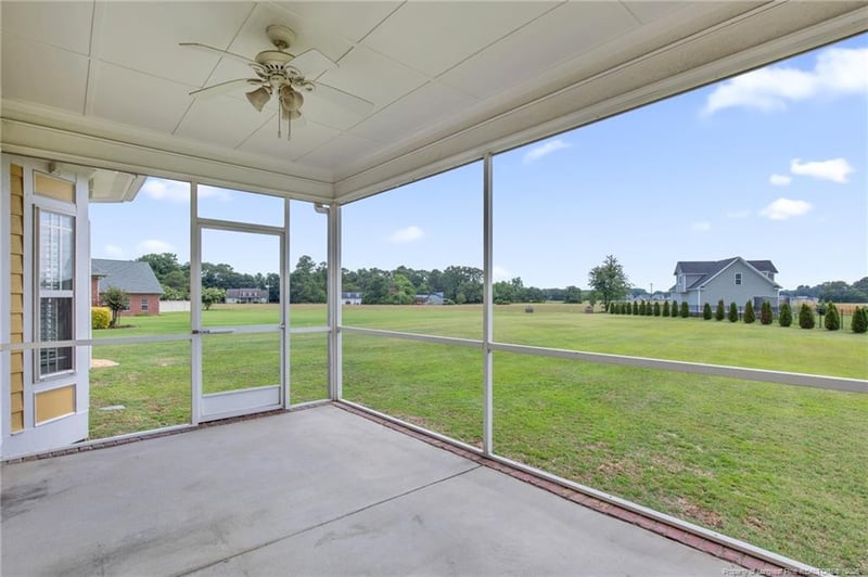2712 Creekdew Ct, Fayetteville, NC 28306