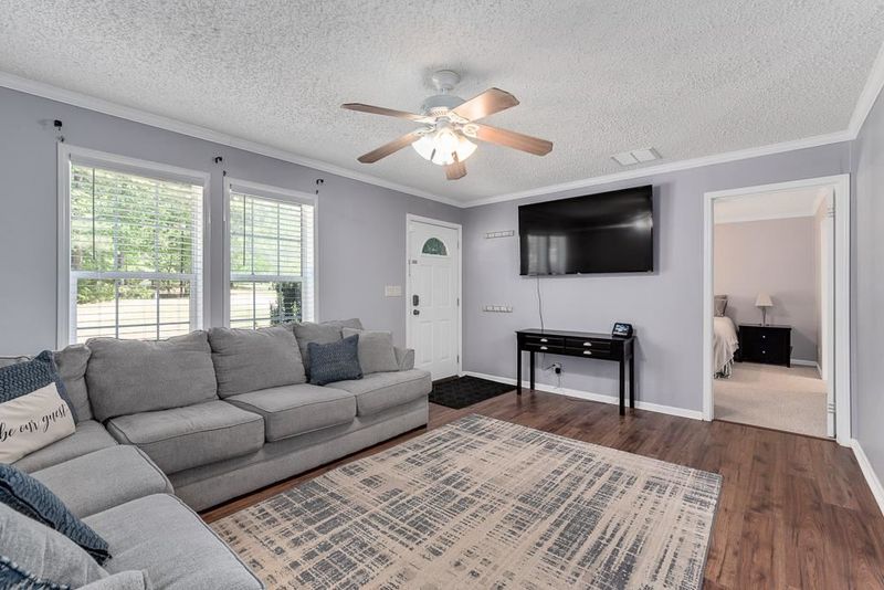 2712 Hurdover Rd, Apex, NC 27539