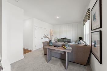 2712 Kempthorne Rd, Cary, NC 27519