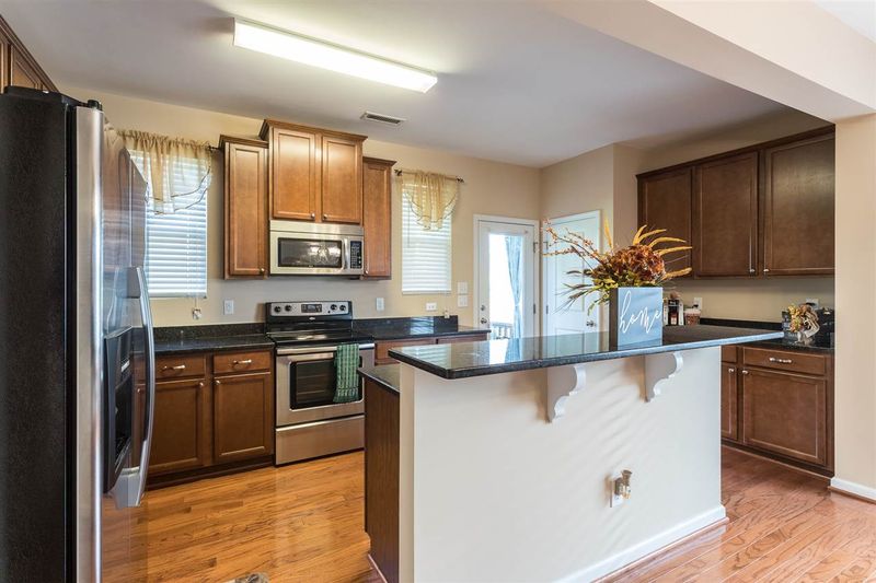 2712 Magnolia Tree Ln, Durham, NC 27703